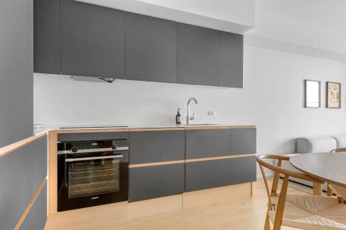 Breathtaking Ocean Views & Private Balcony in Aarhus City Center