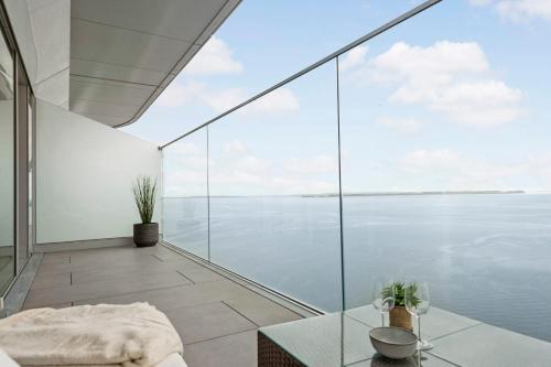 Breathtaking Ocean Views & Private Balcony in Aarhus City Center