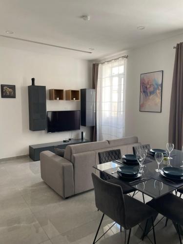 St Helen Apartments 5