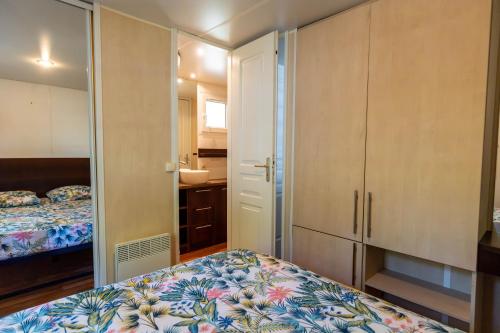 Camping Les Pins de Sel Room Type - Mobile Home