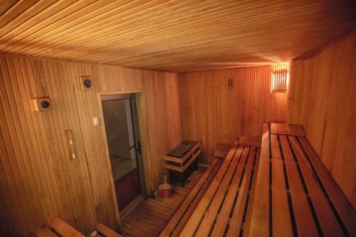 桑拿, Grand Hermes Hotel in 阿納穆爾