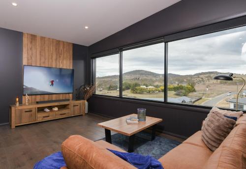 Snowbell - Mountain View, 4BR Modern Detached Home, Jindabyne (foto 3)