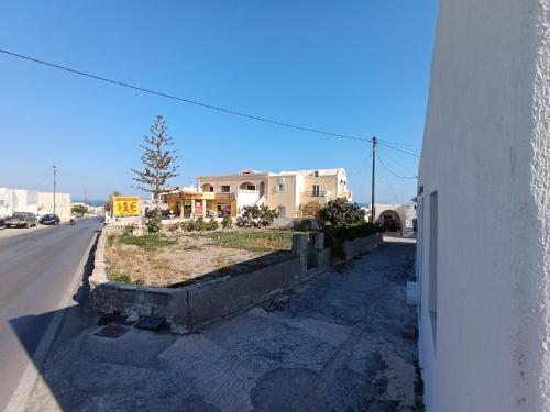 Central Emporio Rooms in Emporeio