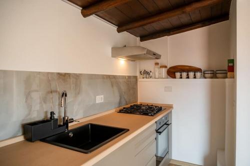 SKY DOMUS ROME Historic Center Penthouse With Jacuzzi, Рим (фото 2)