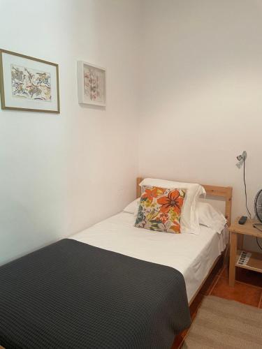1 twin bed