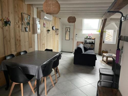 F3 Duplex "O Meublé de Pithiviers" 2 chambres 8 personnes (F3 Duplex "O Meuble de Pithiviers" 2 chambres 8 personnes) in Pithiviers