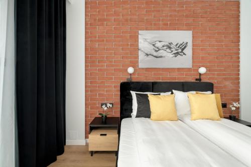 Nowoczesny Apartament z Parkingiem w sasiedztwie Starego ZOO by Noclegi Renters