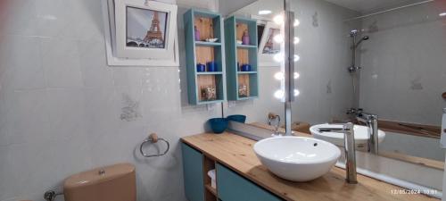Holiday Home image 9