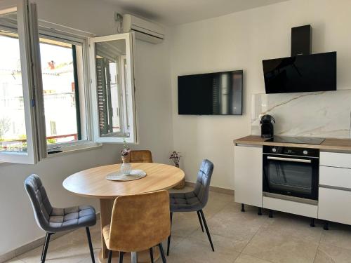 Iekārtas, Apartman MARITA in Jezera