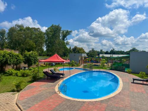 Uima-allas, Lavic Country Resort Adjumani in Adjumani