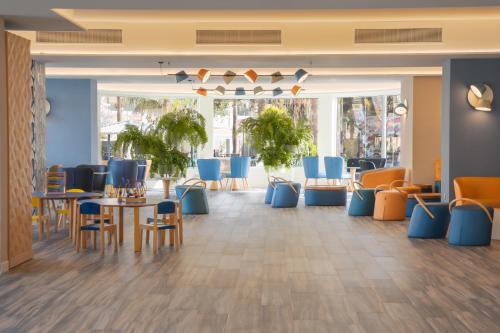 HOVIMA La Pinta Beachfront Family Hotel - image 7