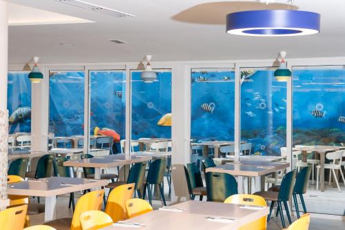 HOVIMA La Pinta Beachfront Family Hotel - image 6