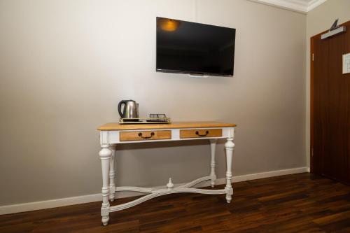 Hrafninn Guesthouse - image 6