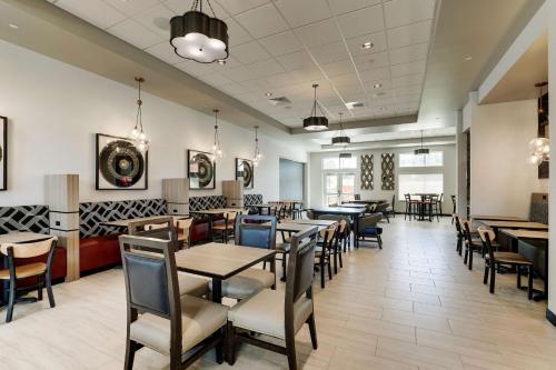 Drury Plaza Hotel Savannah Pooler