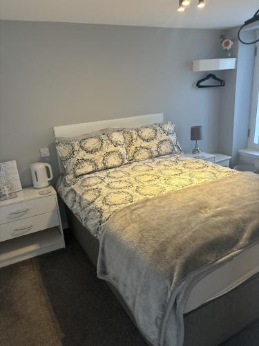 黑牛客房酒店 (Black Bull with Rooms) in 坎伯諾爾德