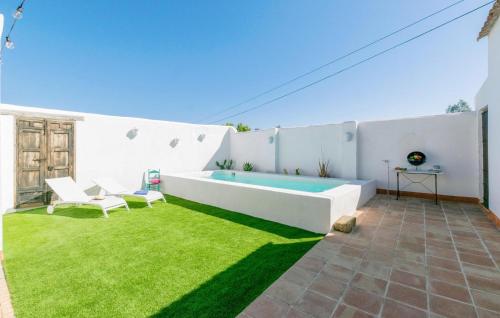 泳池, Gorgeous Home In Villanueva Del Rio Y M in 度菲亞