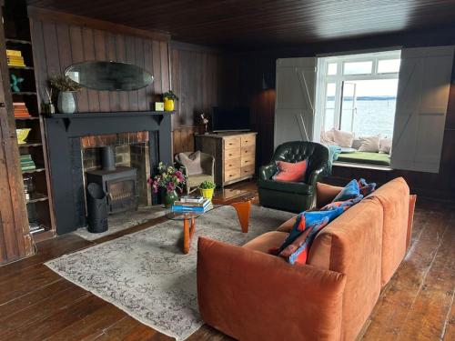 Beach Front Watch House, Lepe in Cowes West and Gurnard