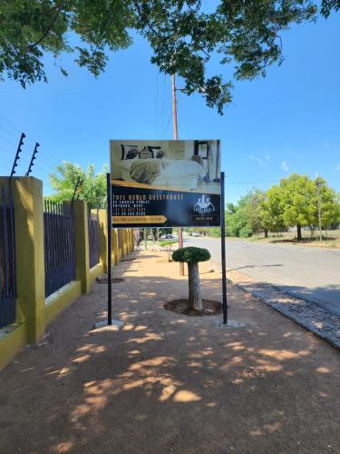 . Thee Agolo Guesthouse