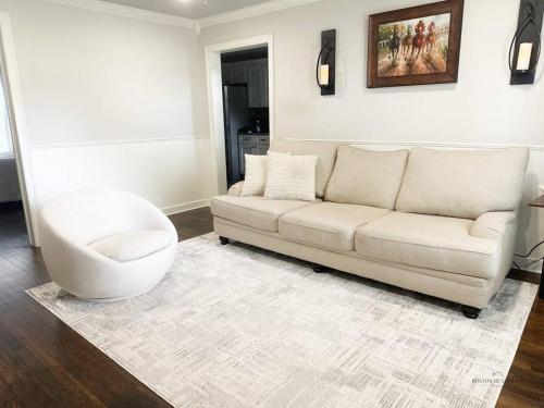 Boston Bungalow in Russellville, USA
