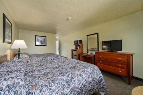Cocusa Motel - image 12
