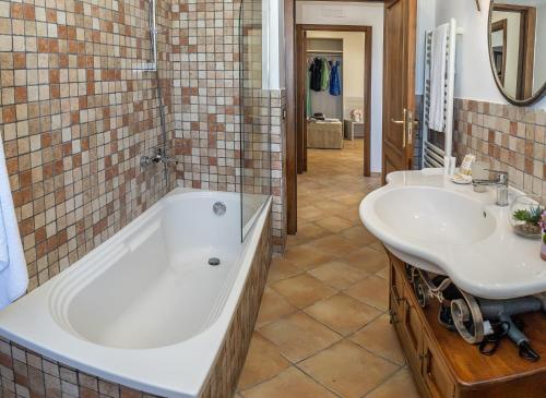 Villa with Private Pool image 10