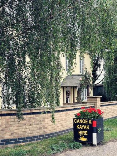 Living Like a Local at Dotties Living Like a Local at Dotties