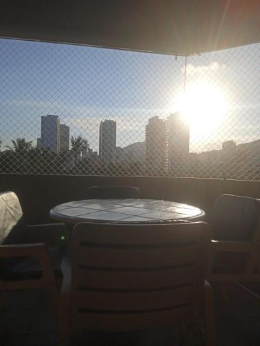 과루자 Suíte a 360m da Enseada Posto 9 dos Bombeiros (Suite a 360m da Enseada Posto 9 dos Bombeiros) 4성급 싱글룸 전망