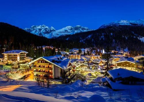 VACANZE VICINO ALLE PISTE - Vicino a Parcheggio e Centro Benessere - Parco Naturale Adamello Brenta  in Caderzone