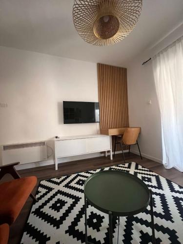 Lamada One Bedroom Apartment - image 5