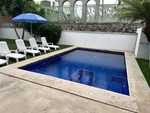 Residencia familiar Flor de loto in Texcalpan, Mexico