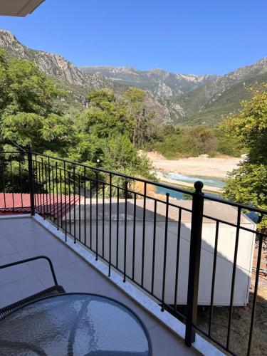 Surrounding environment, Likno Hotel in Glyki