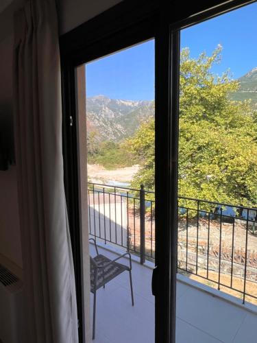 Surrounding environment, Likno Hotel in Glyki