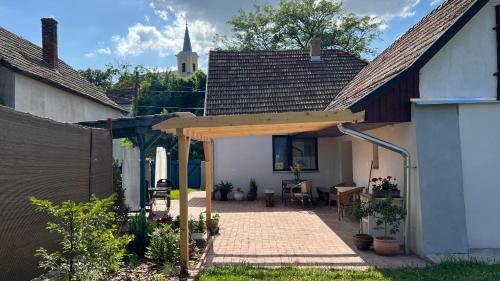 Kékmacska Vendégház Nagybörzsöny (Kekmacska Vendeghaz Nagyborzsony) in Nagyborzsony
