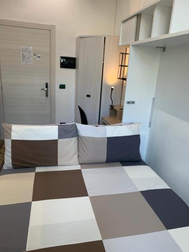 DROOMS 4,0 domotic smart self 24h,7 vicino treni Porta Susa e Centro Storico, Turín (fotografie 2)