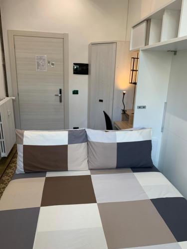 DROOMS 4,0 domotic smart self 24h,7 vicino treni Porta Susa e Centro Storico, Turín (fotografie 10)