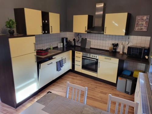 köök, 2 Raum Wohnung im 1OG mit Terrasse und AC in Osterburg