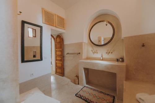 Superior Suite image 10