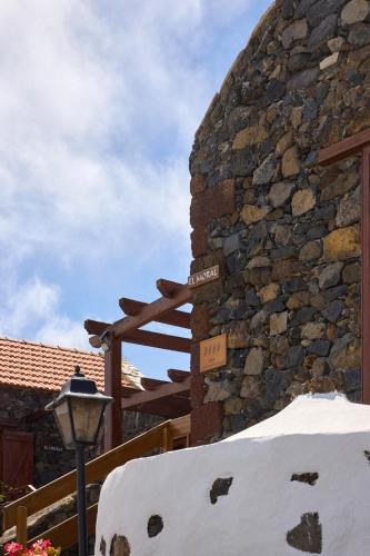 Casas Rurales Los Almendreros - Tap to explore photos