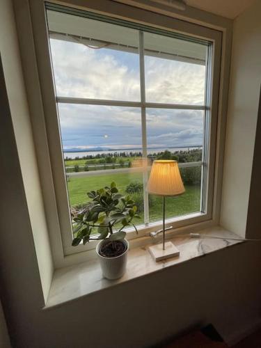 Villa med vidunderlig utsikt in Orrviken
