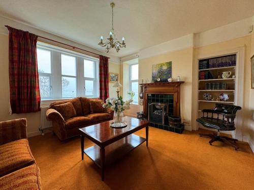 4 Bedroom Cottage New 2024 in 奧爾特貝