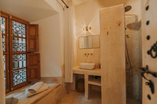 Double Room image 2