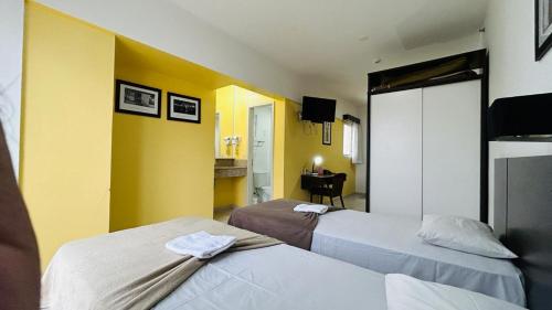 3 twin beds, 1 sofa bed