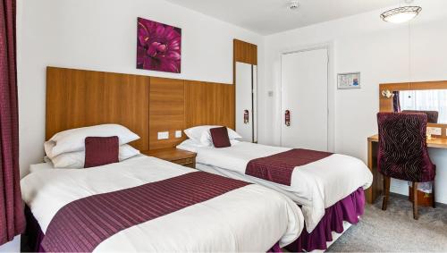 Sandy Lodge Hotel - main image