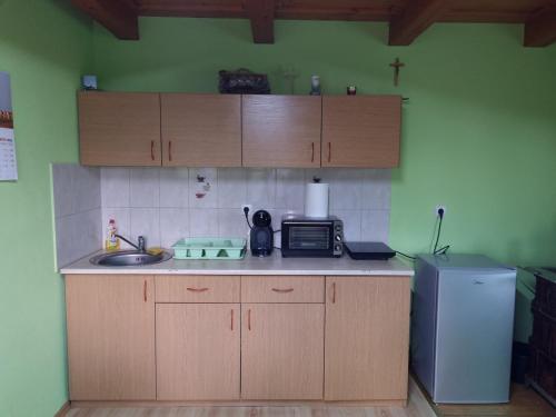 Konyha, Levender House in Zetelaka