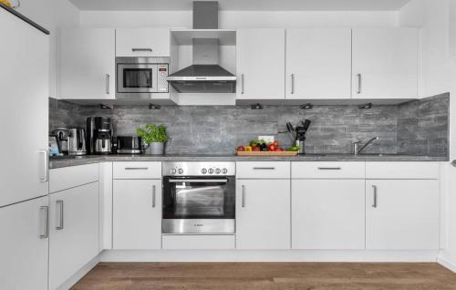 Kitchen, Am Yachthafen in Olpenitz