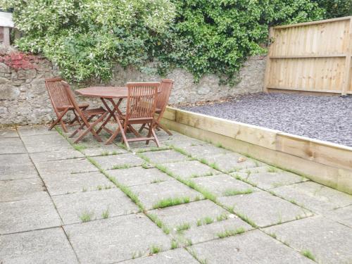 4 Tan Y Bryn Road - image 4