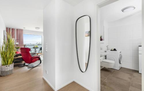 One-Bedroom Apartment image 1