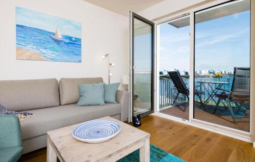 One-Bedroom Apartment image 10