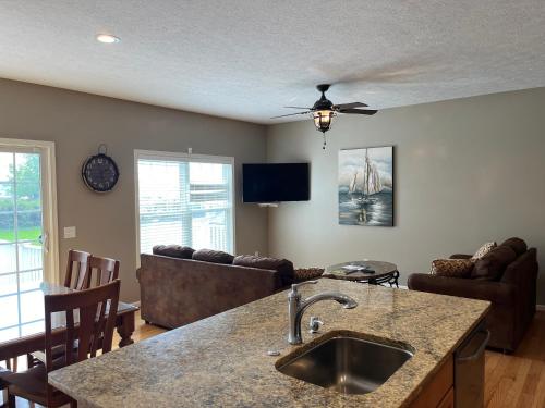 Three Schooners Landing Condo 2 in Sodus Point, USA
