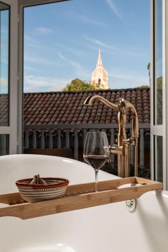 Suite with Balcony image 9